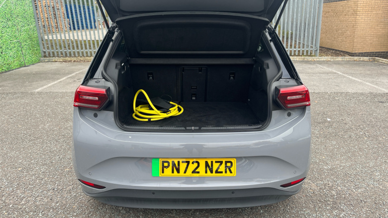 Volkswagen ID.3 150kW Family Pro Performance 58kWh 5dr Auto Electric Hatchback